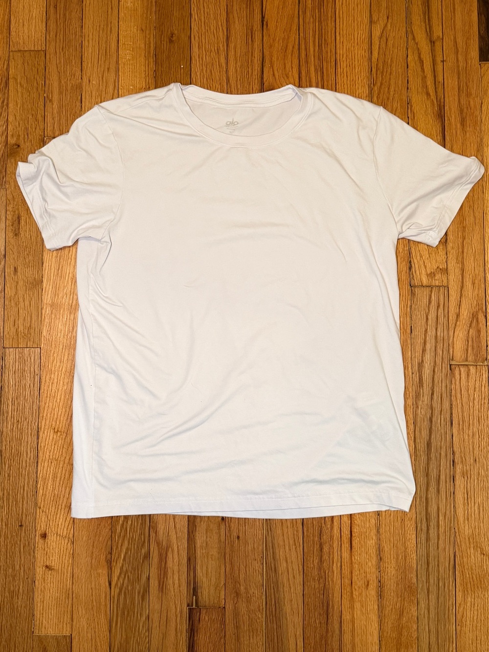 ALO Yoga White Short Sleeve Crew Tee